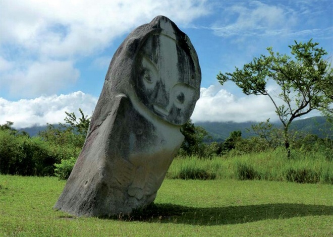 Bí ẩn tượng đá nghìn năm trong thung lũng - 1