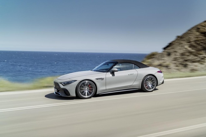 Mercedes-AMG SL 2022 trình làng: Người đẹp với tâm hồn quái thú - 11