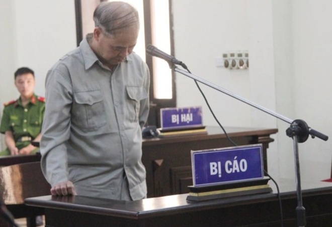 Những vụ giáo viên xâm hại, gạ tình học sinh gây xôn xao dư luận - 3 Những vụ giáo viên xâm hại, gạ tình học sinh gây xôn xao dư luận - 3