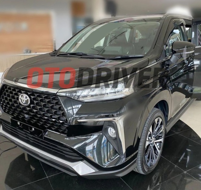 Toyota Avanza 2022 lộ ảnh thực tế trước ngày ra mắt, ngoại hình mới mẻ - 1