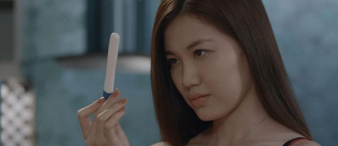 Lương Thanh bị Hồng Diễm mắng cứ thủ vai là có thai ngoài ý muốn - 3 Lương Thanh bị Hồng Diễm mắng cứ thủ vai là có thai ngoài ý muốn - 3