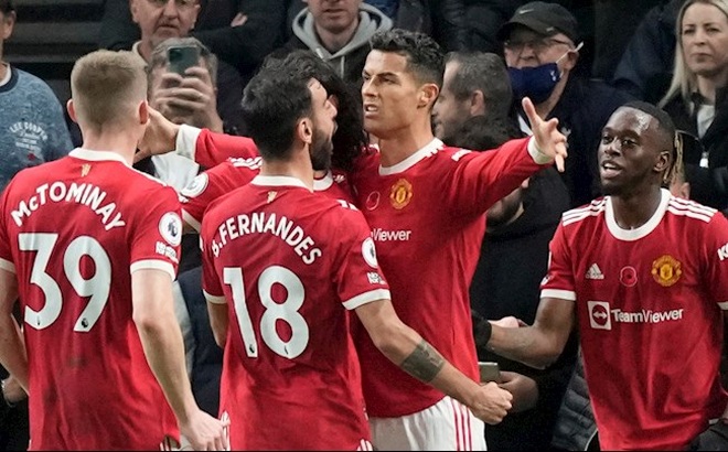 HLV Solskjaer nói gì sau chiến thắng tưng bừng của Man Utd trước Tottenham? - 2 HLV Solskjaer nói gì sau chiến thắng tưng bừng của Man Utd trước Tottenham? - 2