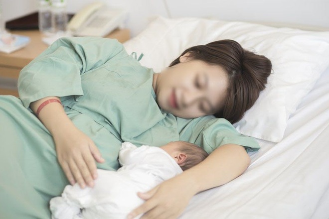 Sinh 2 con thưởng 10 triệu: Khó việc nuôi con, cho tiền cũng không muốn đẻ! - 1 Sinh 2 con thưởng 10 triệu: Khó việc nuôi con, cho tiền cũng không muốn đẻ! - 1