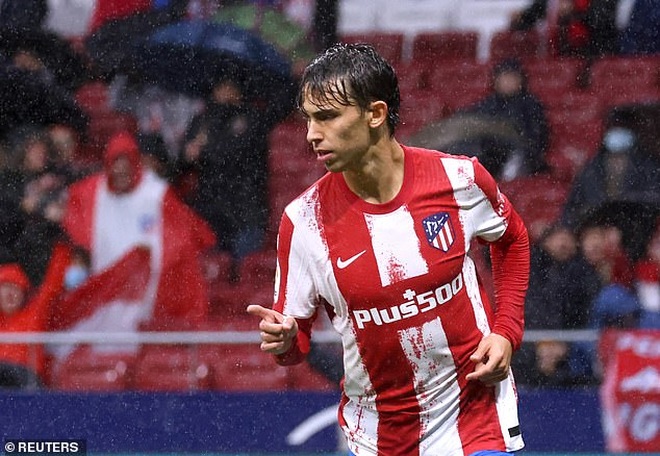 Atletico thắng đậm để tiếp tục đua vô địch La Liga cùng Real Madrid - 4 Atletico thắng đậm để tiếp tục đua vô địch La Liga cùng Real Madrid - 4