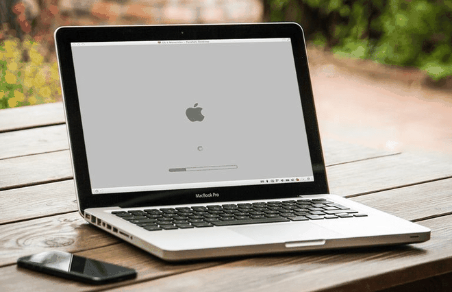 Hàng loạt MacBook trở thành cục gạch sau khi nâng cấp phần mềm - 1