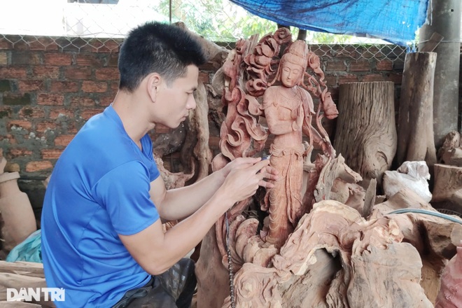 Biến gỗ mục, rễ cây bỏ đi… thành tượng điêu khắc nghệ thuật tiền triệu - 3