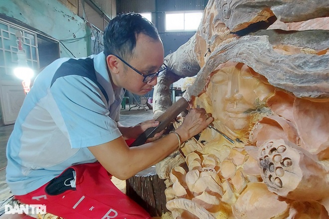 Biến gỗ mục, rễ cây bỏ đi… thành tượng điêu khắc nghệ thuật tiền triệu - 5