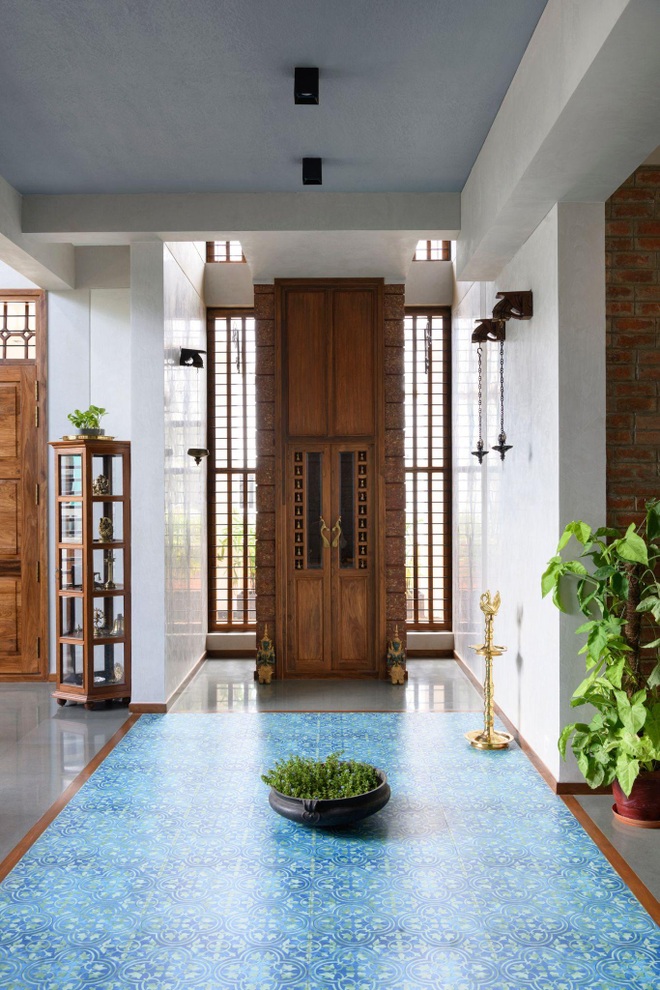 Độc đáo căn nhà 2 tầng tái chế từ đá ong và đồ cũ - 8 Độc đáo căn nhà 2 tầng tái chế từ đá ong và đồ cũ - 8