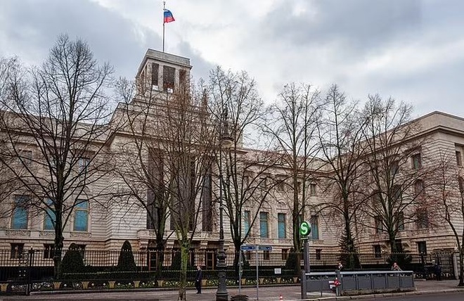Bí ẩn xung quanh cái chết của nhà ngoại giao Nga ngoài đại sứ quán ở Đức - 1