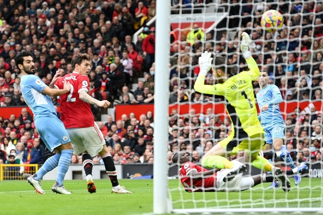 Ba cầu thủ bị điểm mặt không đủ tư cách khoác áo Man Utd - 1