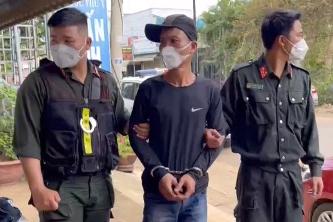 Khởi tố đối tượng ôm súng cố thủ, bắn trả cảnh sát ở Đồng Nai - 3