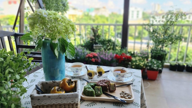 Vườn cổ tích hơn 20 loại hoa rực rỡ của nữ diễn viên tài năng ở Hà Nội - 10 Vườn cổ tích hơn 20 loại hoa rực rỡ của nữ diễn viên tài năng ở Hà Nội - 10