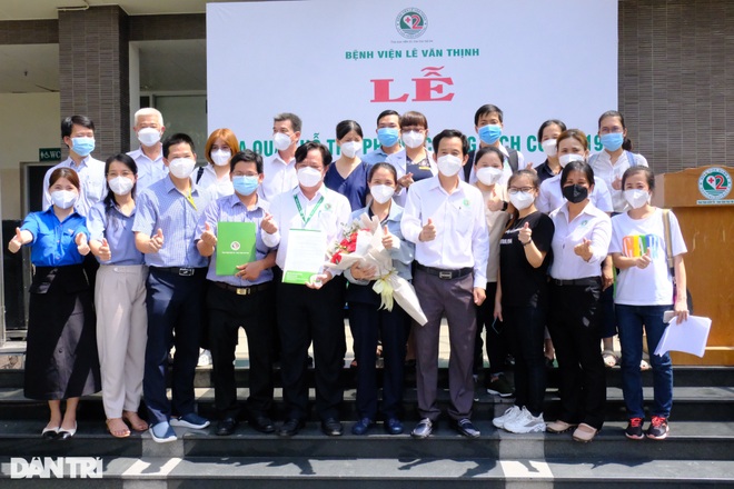 Nữ điều dưỡng đi hỗ trợ miền Tây dập dịch sau 15 phút nhận điều động khẩn - 3 Nữ điều dưỡng đi hỗ trợ miền Tây dập dịch sau 15 phút nhận điều động khẩn - 3