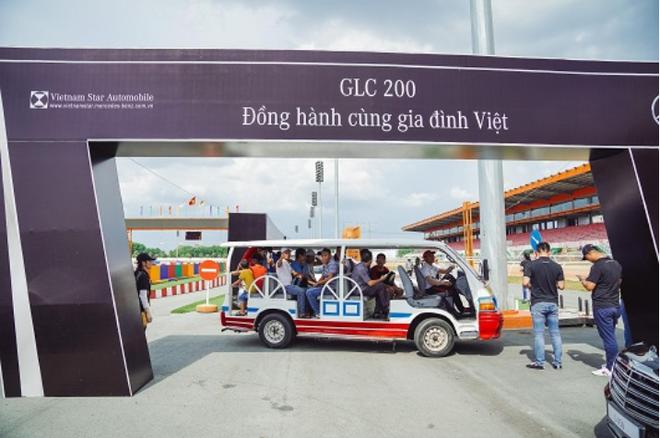 Vietnam Star thực hiện chiến dịch #StriveForFive cho khách hàng Mercedes-Benz - 5 Vietnam Star thực hiện chiến dịch #StriveForFive cho khách hàng Mercedes-Benz - 5