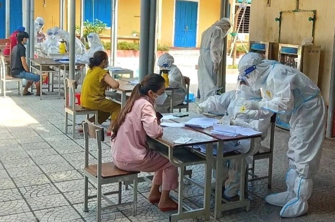 Thêm nhiều ca Covid-19 tại ổ dịch Cồn Hến, TP Huế - 2 Thêm nhiều ca Covid-19 tại ổ dịch Cồn Hến, TP Huế - 2