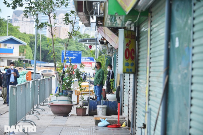 Cận cảnh khu dân cư có 36 ca F0 bị phong tỏa ở Hà Nội - 11 Cận cảnh khu dân cư có 36 ca F0 bị phong tỏa ở Hà Nội - 11