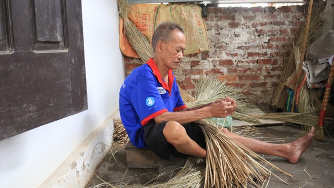 Những cụ già lưu giữ nghề đan bị cói ở Thái Bình, 80 tuổi vẫn chưa về hưu - 3 Những cụ già lưu giữ nghề đan bị cói ở Thái Bình, 80 tuổi vẫn chưa về hưu - 3