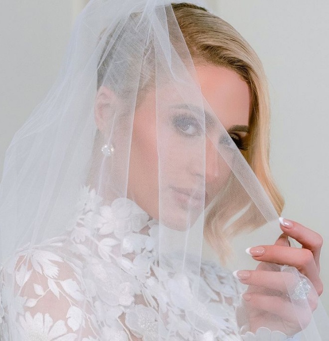 Siêu đám cưới Paris Hilton: Dàn sao nổi tiếng Hollywood dự tiệc - 1