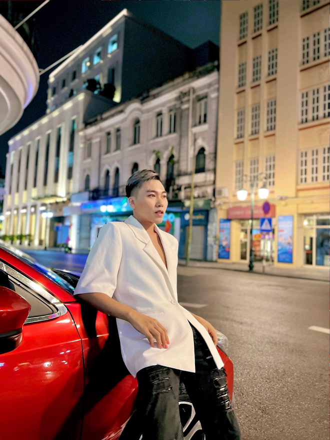 Streamer: Có thật, ngồi chém gió cũng kiếm trăm triệu mỗi tháng? - 8 Streamer: Có thật, ngồi chém gió cũng kiếm trăm triệu mỗi tháng? - 8