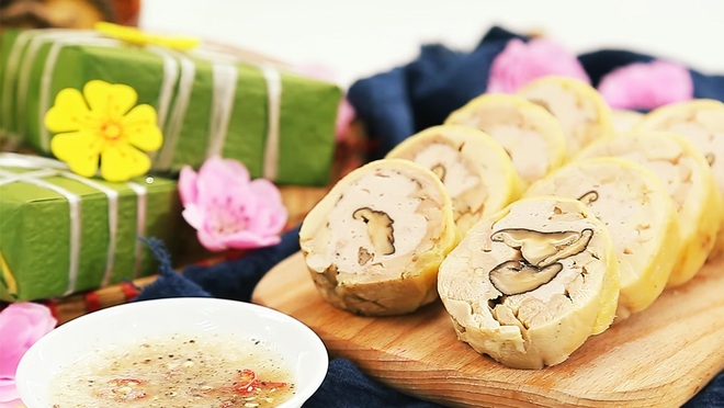 Biến tấu ức gà khó ăn thành món ngon - ức gà cuộn nấm hương - 1 Biến tấu ức gà khó ăn thành món ngon - ức gà cuộn nấm hương - 1