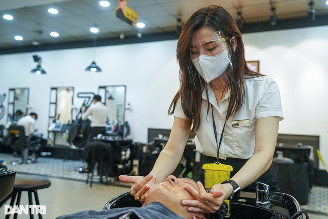 Cơ hội khởi nghiệp hậu Covid-19 cho chị em học ngành chăm sóc sắc đẹp - 1 Cơ hội khởi nghiệp hậu Covid-19 cho chị em học ngành chăm sóc sắc đẹp - 1