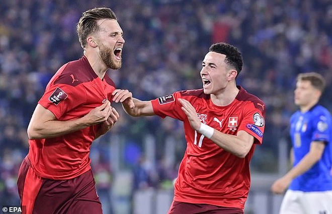 Harry Kane lập hattrick giúp Anh thắng đậm, Italia hòa thất vọng Thụy Sỹ - 8 Harry Kane lập hattrick giúp Anh thắng đậm, Italia hòa thất vọng Thụy Sỹ - 8