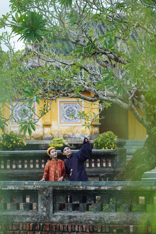 Điểm nhấn áo dài Huế tại Liên hoan Phim Việt Nam XXII - 9 Điểm nhấn áo dài Huế tại Liên hoan Phim Việt Nam XXII - 9