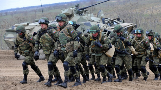 Ukraine nghi ngờ Nga đưa 100.000 quân áp sát biên giới - 2