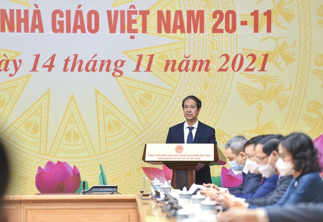 Thủ tướng Phạm Minh Chính gặp mặt nhà giáo tiêu biểu nhân ngày 20/11 - 3