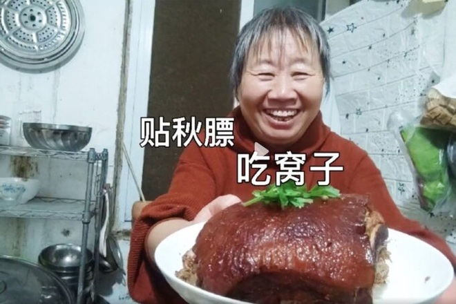 Người mẹ nghèo chăm hai con bại liệt thành hiện tượng mạng - 2 Người mẹ nghèo chăm hai con bại liệt thành hiện tượng mạng - 2