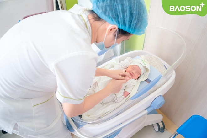 Ca đại phẫu kép: Mổ lấy thai và cắt viêm ruột thừa cứu thai phụ 37 tuần - 3 Ca đại phẫu kép: Mổ lấy thai và cắt viêm ruột thừa cứu thai phụ 37 tuần - 3