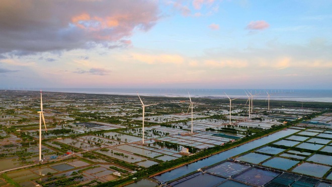 Hacom Holdings đưa vào vận hành Nhà máy điện gió trên đất liền lớn nhất Đồng bằng sông Cửu Long - 2 Hacom Holdings đưa vào vận hành Nhà máy điện gió trên đất liền lớn nhất Đồng bằng sông Cửu Long - 2