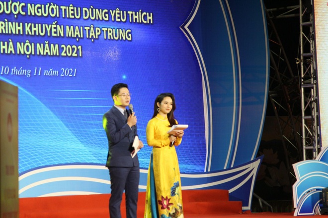 Dạ Hương vinh danh Top 1 Hàng Việt Nam được người tiêu dùng yêu thích năm 2021 - 2