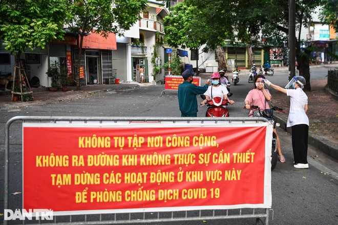 F0 từng đến chợ, hiệu thuốc, quán trà đá, Hà Nội thông báo khẩn tìm người - 1 F0 từng đến chợ, hiệu thuốc, quán trà đá, Hà Nội thông báo khẩn tìm người - 1