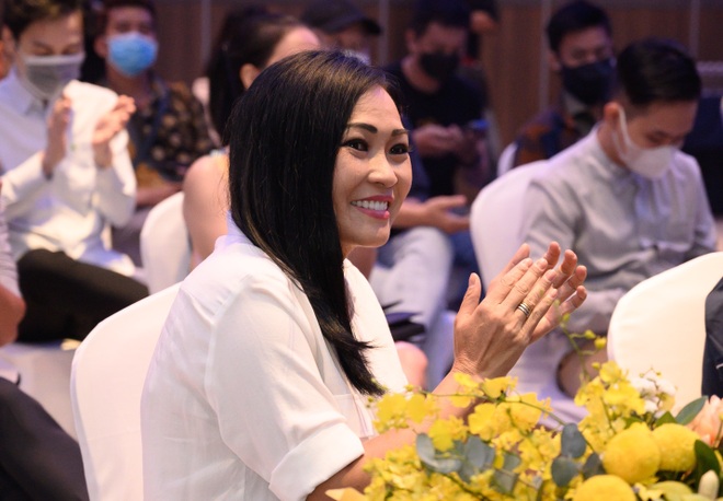 Phương Thanh phải bán nhà mặt phố để quay lại showbiz sau phát ngôn sốc - 2 Phương Thanh phải bán nhà mặt phố để quay lại showbiz sau phát ngôn sốc - 2