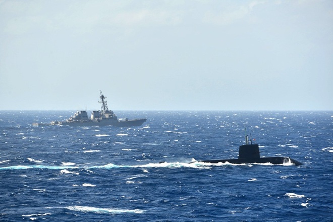 Mỹ - Nhật lần đầu tập trận chống tàu ngầm ở Biển Đông - 1