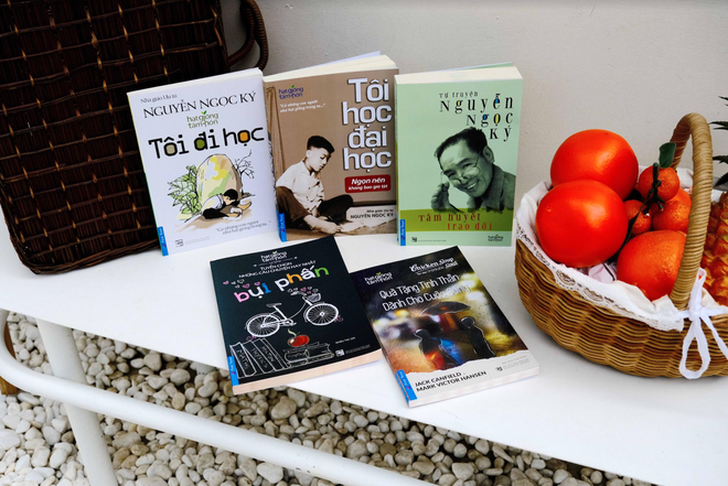 Món quà tri ân những người lái đò - 1 Món quà tri ân những người lái đò - 1