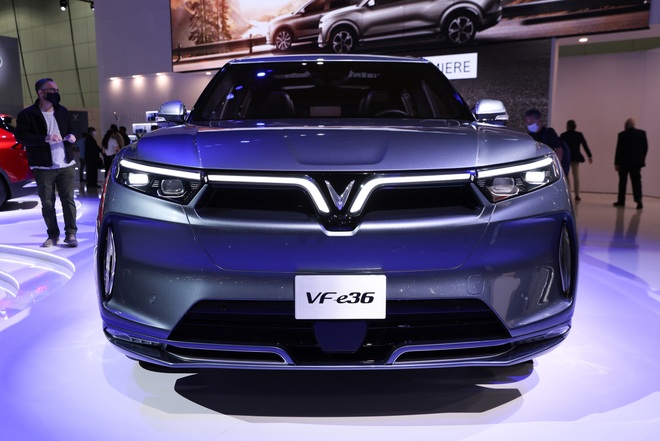 VinFast VF e36 - Xe SUV điện cỡ lớn có gì để vươn ra thế giới? - 4