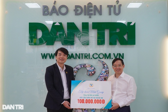 Thêm 100 triệu đồng giúp bản nghèo xây cầu vượt suối dữ nơi biên cương - 1 Thêm 100 triệu đồng giúp bản nghèo xây cầu vượt suối dữ nơi biên cương - 1