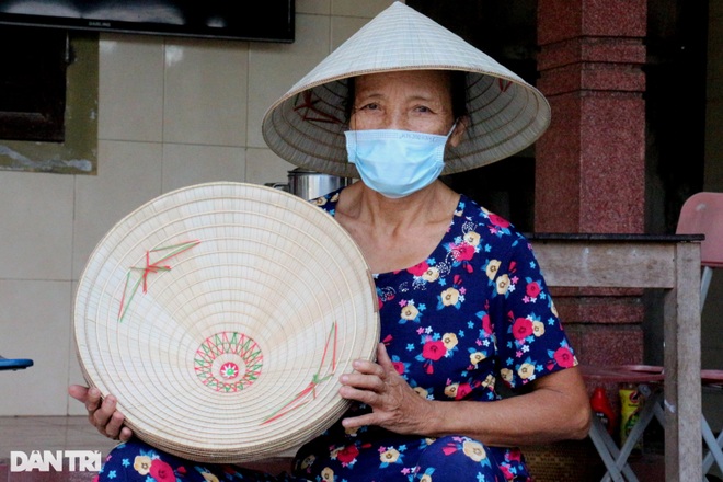 Về làng quê có truyền thống hơn 100 năm làm nghề xỏ lá - 6 Về làng quê có truyền thống hơn 100 năm làm nghề xỏ lá - 6