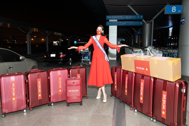 Đỗ Thị Hà mang 200 kg hành lý đến Puerto Rico thi Miss World 2021 - 2 Đỗ Thị Hà mang 200 kg hành lý đến Puerto Rico thi Miss World 2021 - 2