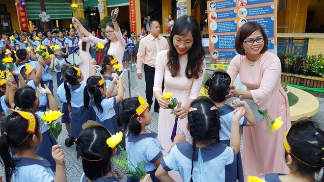 Lòng nhà giáo chúng tôi trong lắm! - 1 Lòng nhà giáo chúng tôi trong lắm! - 1