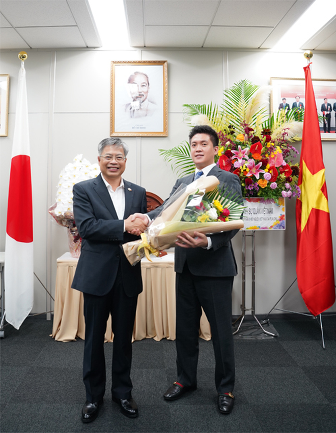 Hiệu trưởng người Việt đầu tiên của Nhật Bản: hết lòng phục vụ du học sinh- 2