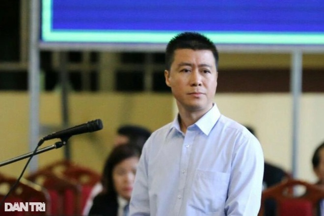 Tòa cấp cao tuyên Phan Sào Nam ngồi tù trở lại - 1