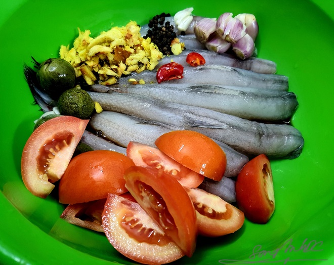 Món cá nhà nghèo ăn mềm như cháo thành đặc sản giá vài trăm nghìn/kg - 5