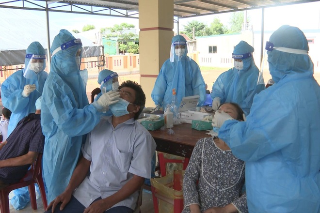 Sáng 24/11, nhiều tỉnh phía Bắc tăng mạnh ca nhiễm SARS-CoV-2  - 2