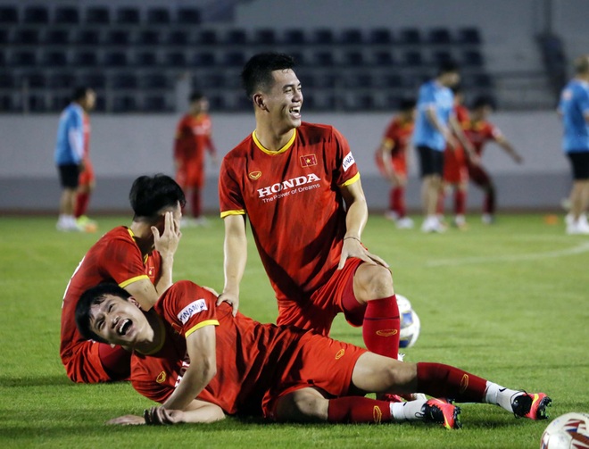 Đội tuyển Việt Nam tập đá ma, ôn bài tủ chờ AFF Cup 2020 - 6 Đội tuyển Việt Nam tập đá ma, ôn bài tủ chờ AFF Cup 2020 - 6