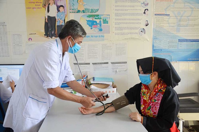 Mạnh tay đầu tư để phát triển nguồn nhân lực vùng Dân tộc thiểu số - 2 Mạnh tay đầu tư để phát triển nguồn nhân lực vùng Dân tộc thiểu số - 2