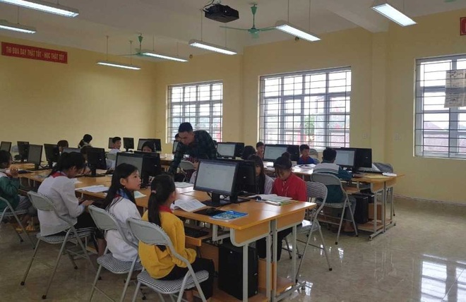 Mạnh tay đầu tư để phát triển nguồn nhân lực vùng Dân tộc thiểu số - 1 Mạnh tay đầu tư để phát triển nguồn nhân lực vùng Dân tộc thiểu số - 1