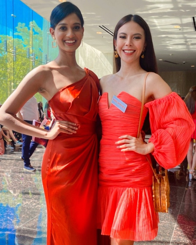 Đỗ Hà rực rỡ váy đỏ; Hoa hậu thế giới 2019 xuất hiện thanh lịch - 10 Đỗ Hà rực rỡ váy đỏ; Hoa hậu thế giới 2019 xuất hiện thanh lịch - 10